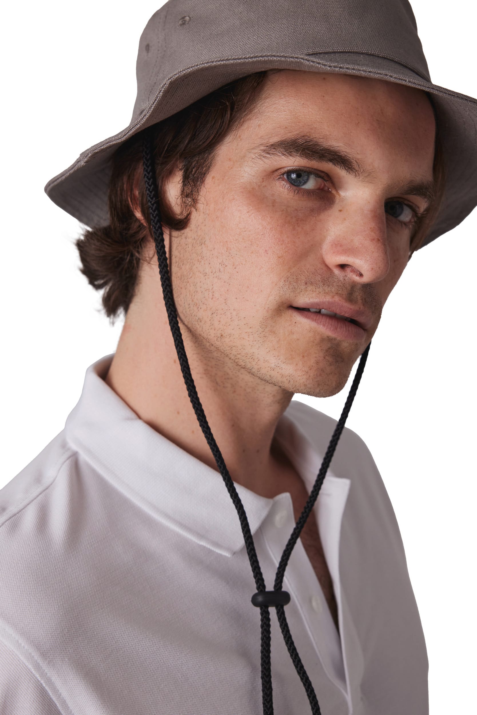 Bob in de stijl van een bucket hat