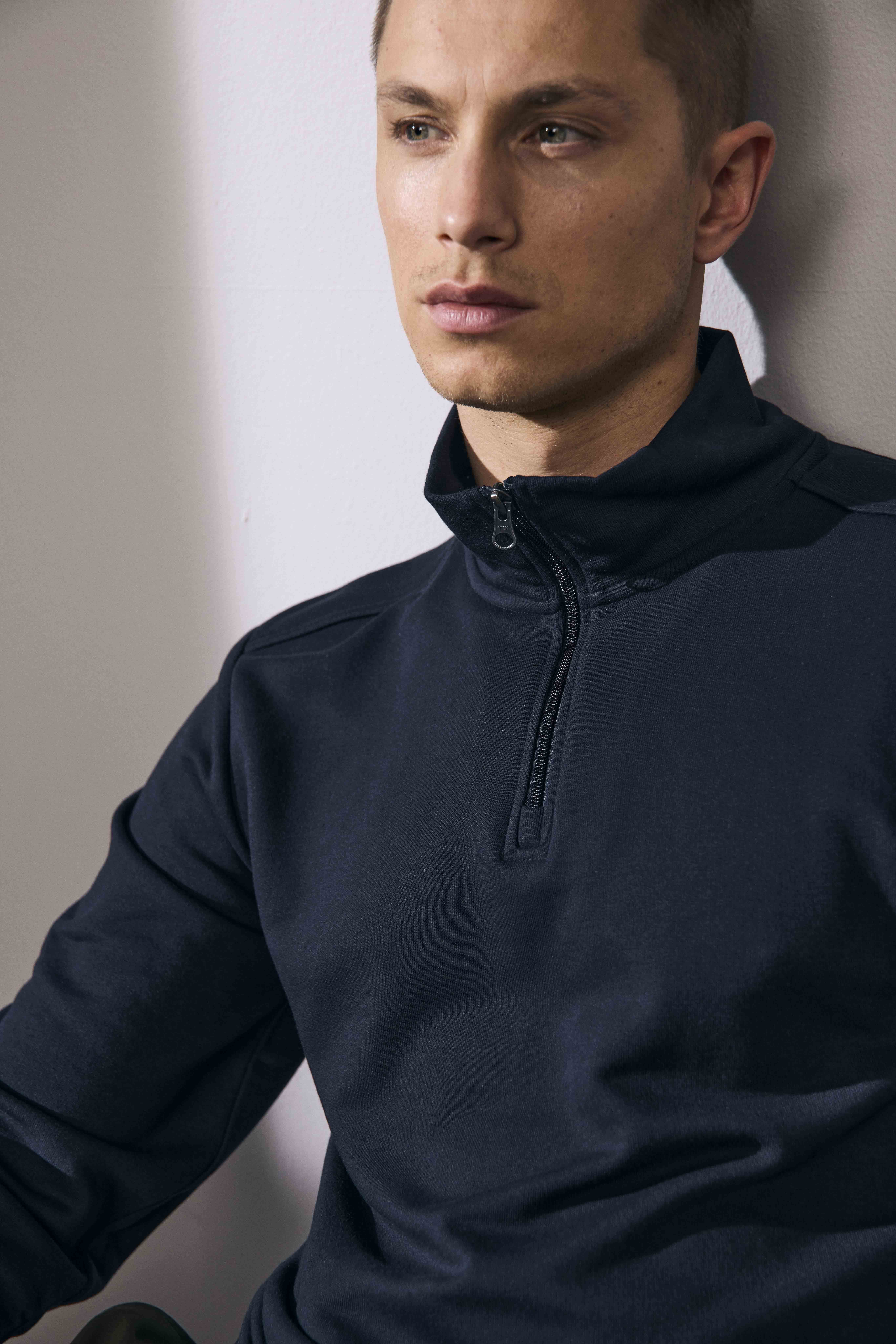 PRO Wear CARE sweater